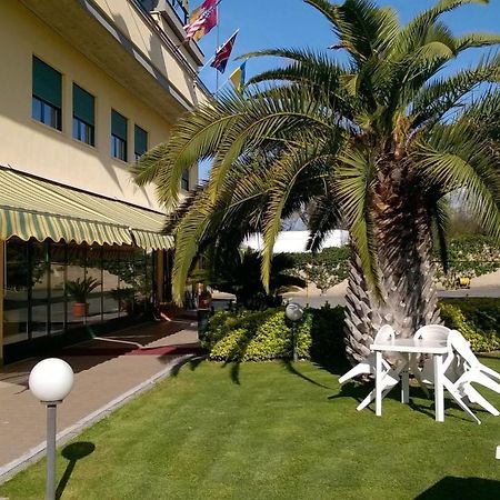 Hotel Laurence Ρώμη Εξωτερικό φωτογραφία