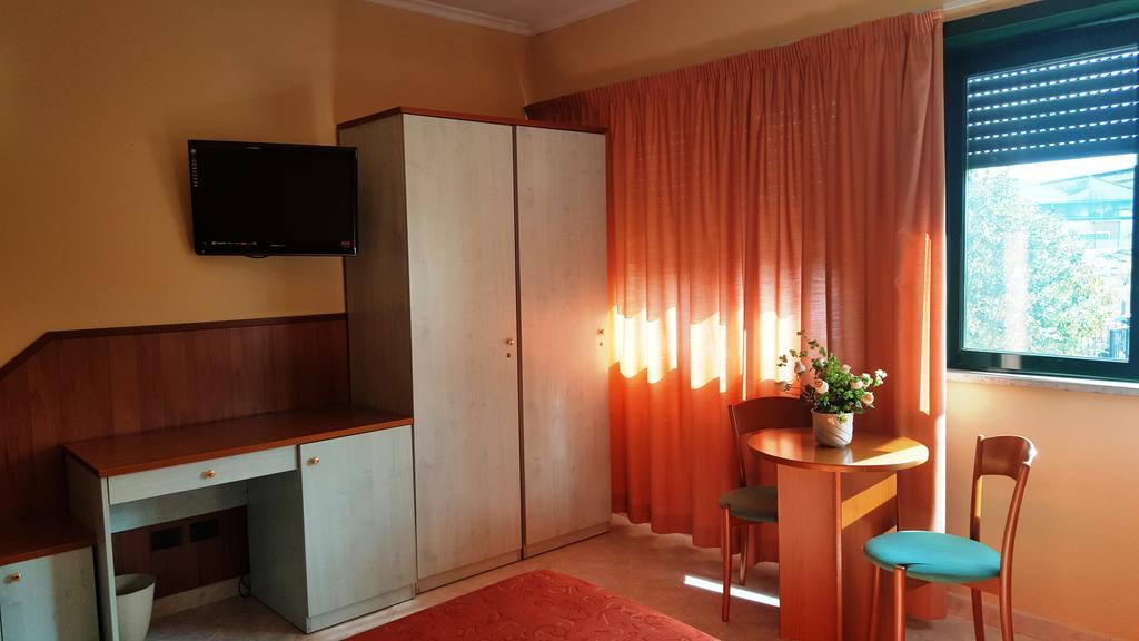 Hotel Laurence Ρώμη Εξωτερικό φωτογραφία