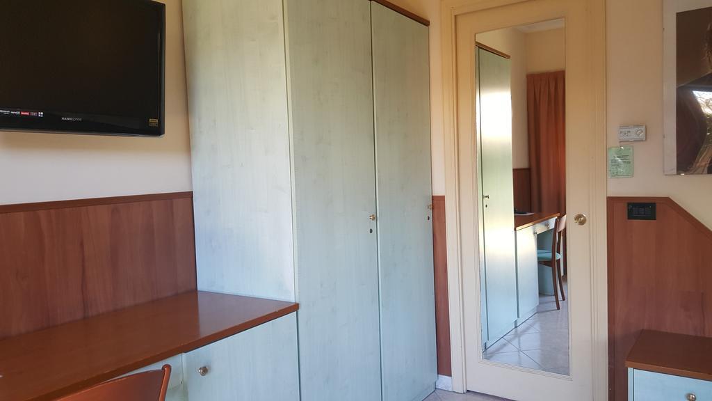 Hotel Laurence Ρώμη Εξωτερικό φωτογραφία