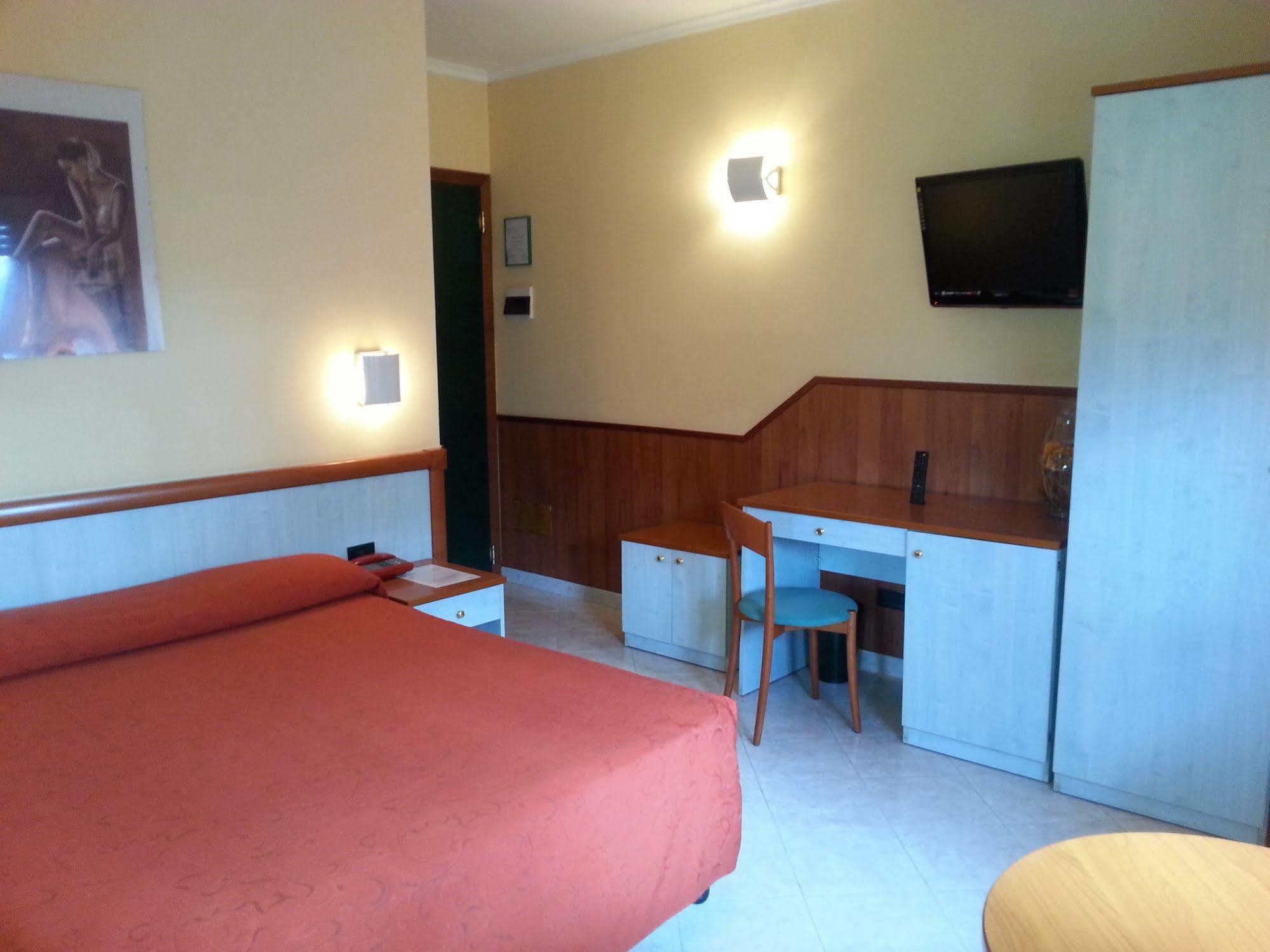Hotel Laurence Ρώμη Εξωτερικό φωτογραφία