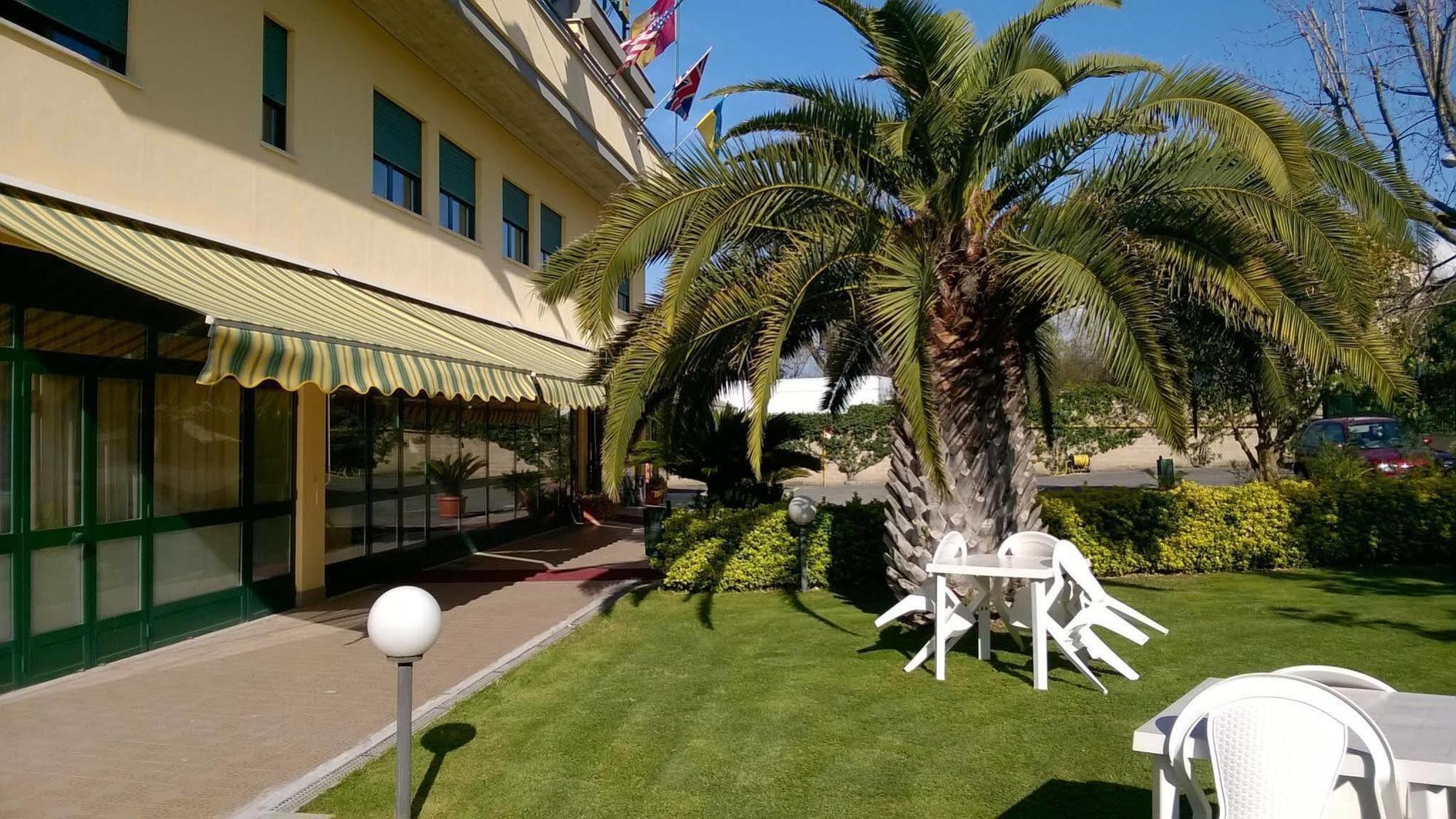 Hotel Laurence Ρώμη Εξωτερικό φωτογραφία